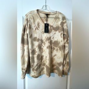 DG2 Diane Guilman sweatshirt